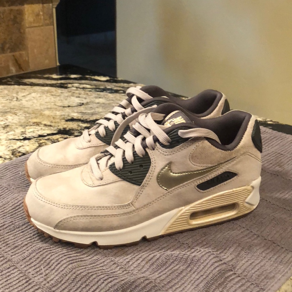 Nike AirMax  shoes-7
